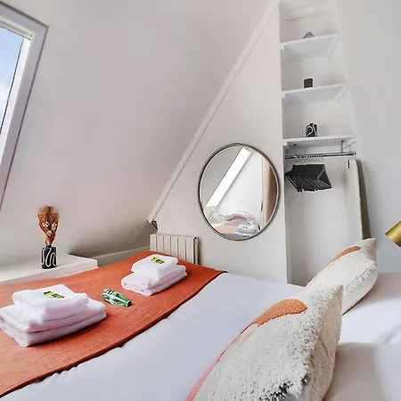 Modern - Arc De Triomphe - Mobility Lease Paris